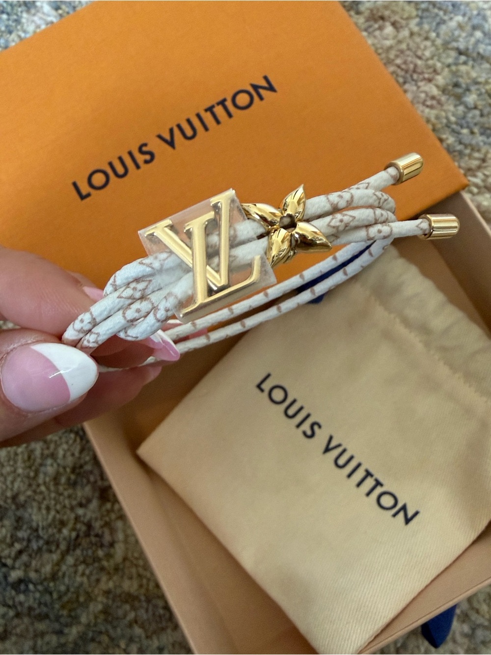 New Louis Vuitton Cord Bracelet - Picture 4 of 5